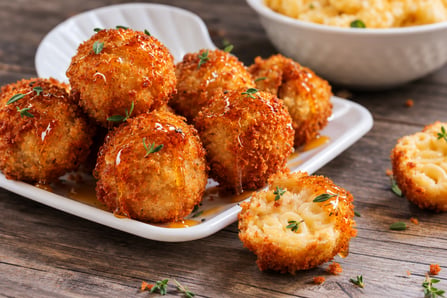 Hot Honey Mac n Cheese Bites